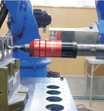 日本KATO加工中心用去毛刺机HSK-A63-H-DBR-P机器人去毛刺加工实例